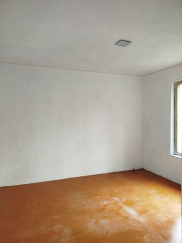 Долгосрочная аренда домов: 25 м², 1 комната, Парковка, Забор, огорожен
