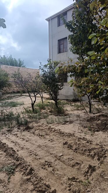 Həyət evləri və villaların satışı: 6 otaqlı, 400 kv. m, Kredit yoxdur, Orta təmir — 3