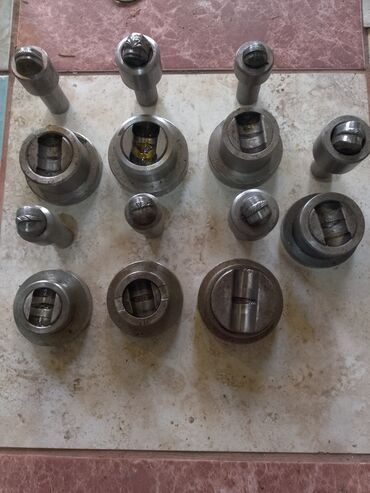 Turpije: Set turpija i laboratorijskih posuda Opis: - Profesionalni set — 12