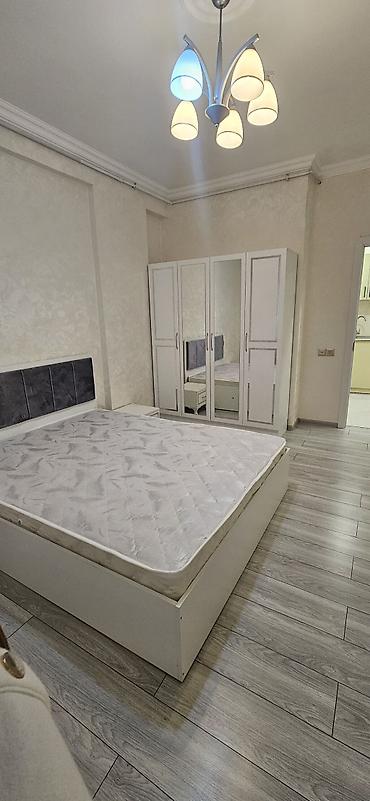 hovsanda satilan evler: Xırdalan Yeni Bazarın girişi,Dostlar MTK yeni tikili binanın 2ci — 4
