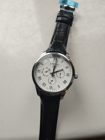часы с датам: Кварцевые часы от бренда Tissot.Показывают время, сутки, дату и день