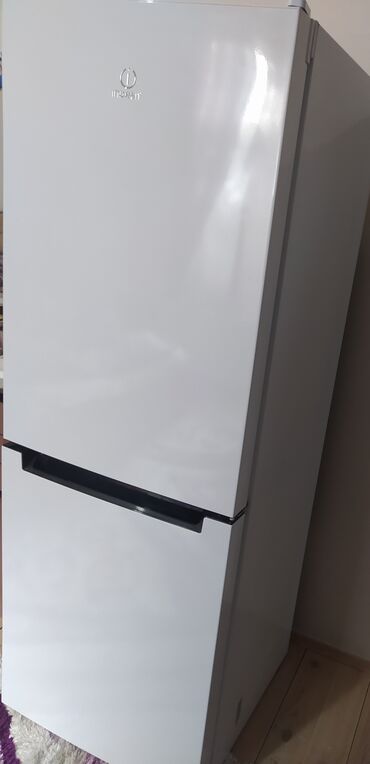 Soyuducular: İşlənmiş 2 qapılı Indesit Soyuducu Satılır