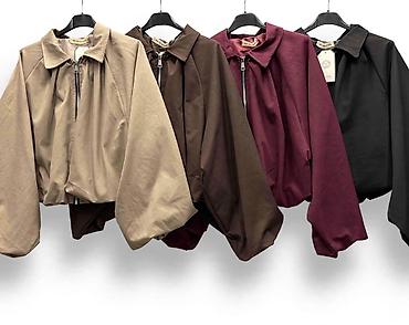 ugg bele papuce: Ženska bluza/jaknica sa rajsferšlusom i voluminoznim balon rukavima - — 3