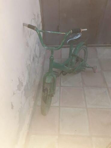 Uşaq velosipedləri: İşlənmiş Dörd təkərli Uşaq velosipedi Strim, 16", sürətlərin sayı: 16, Ünvandan götürmə