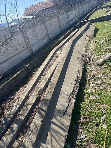 оптом товар: 3 тона 
Длина 10-12 метров 
Балка ссср 11 шт 
Железобетонные балки — 6