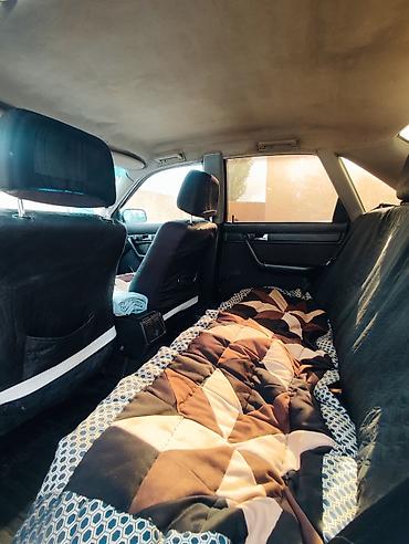 Унаа сатуу: Audi 100: 1991 г., 2 л, Кол менен иштөөчү, Бензин, Седан — 2