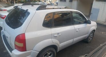 Hyundai: Hyundai Tucson: 0.2 l | 2008 il Krossover — 3