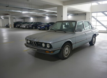 BMW: BMW 520: 1977 г., 2.5 л, Механика, Бензин, Седан — 4