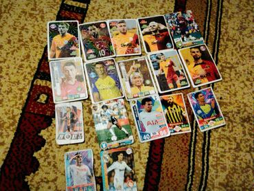 futbol kartları: 17 dənə dəyərli kart 15 AZN