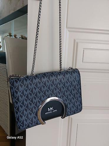 Michael Kors çiyin çantası - Model: MK loqo naxışlı çiyin/xaçdan