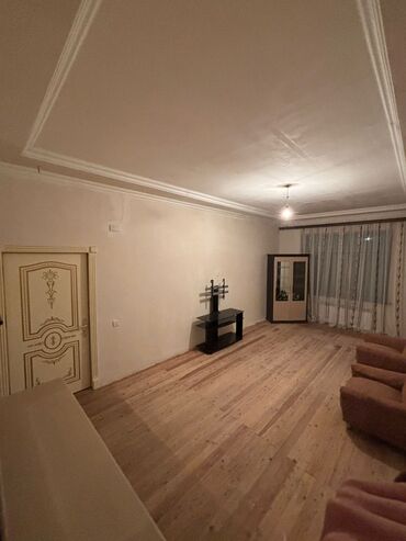 Uzunmüddətli kirayə evlər: 1 kv. m, 5 otaqlı — 4