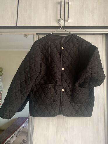 Демисезонные куртки: Деми куртка новая,на кнопочках,размер XXL-на 48-50 подойдет с
