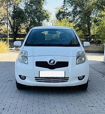 Toyota Vitz: 2007 г., 1.3 л, Автомат, Бензин, Хетчбек