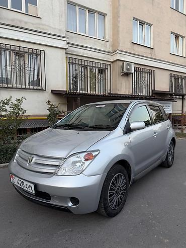 Toyota: Toyota Ist: 2003 г., 1.5 л, Автомат, Бензин, Хэтчбэк — 4