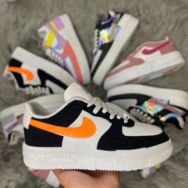 Patike: Nike air force patike

Novo
Brojevi 36 do 40

fb Moja Kupovina 1 — 2