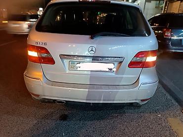 mini qadin masinlari: Mercedes-Benz B 170: 1.7 l | 2008 il Hetçbek — 2