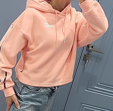 Puma qadın hoodie - Rəng: açıq şaftalı/çəhrayı - Model: qısa kəsimli