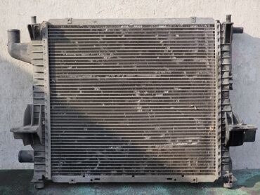 Радиаторы: Радиатор охлаждения двигателя Renault Twingo 1.2, 1997г.в. Оригинал — 2