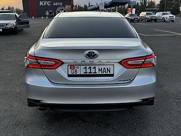 жак т 9: Toyota Camry: 2017 г., 2.5 л, Автомат, Гибрид — 3