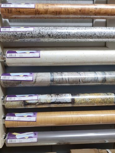 Vinil divar kağızı, oboy: Vinil Divar Kağızları Arxası Özü Yapışqandır. Rulon da 10 metr olur — 2