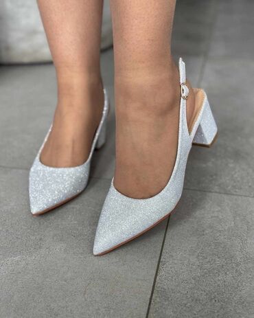 tommy hilfiger нови сад – слике: Sandals, Altramarea