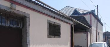 Həyət evləri və villaların satışı: Kürdəxanı qəs. 4 otaqlı, 120 kv. m, Orta təmir
