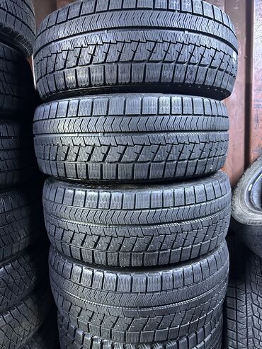 Шины: Шины 225 / 45 / R 18, Зима, Б/у, Комплект, Легковые, Япония, Bridgestone