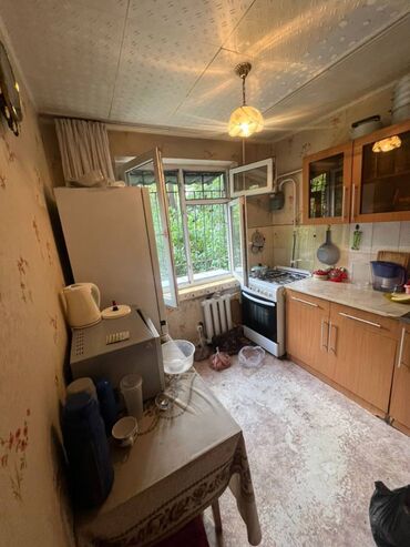 купить квартиру в 10 микрорайоне: 1 комната, 34 м², 104 серия, 1 этаж, Косметический ремонт