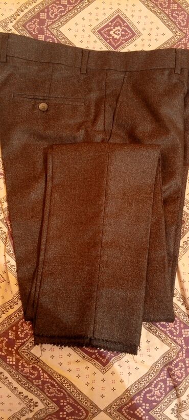 Kostyumlar: Kişi kostyumu – üç hissəli dəst - Rəng: tünd boz (melanj effektli) - — 4