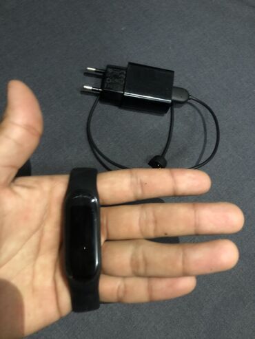 iphone xr купить бу: Mi band 6