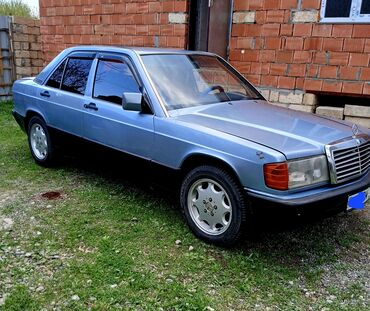 бампер на гольф 2: Mercedes-Benz 190: 0.2 l | 1992 il Sedan