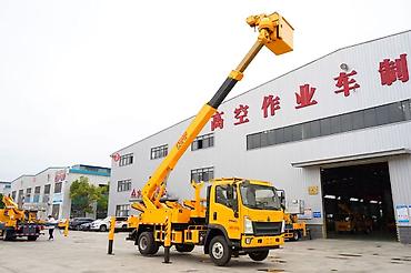 Автокраны: Автокран, Isuzu, 2025 г., от 30 м — 19