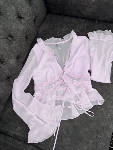 koynekler: Məhsul: Zərif qadın şifon bluz - Rəng: Açıq çəhrayı (pastel) - Parça