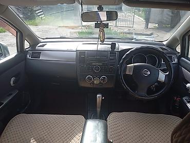 0 25: Nissan Tiida: 2004 г., Автомат, Бензин, Хэтчбэк — 1