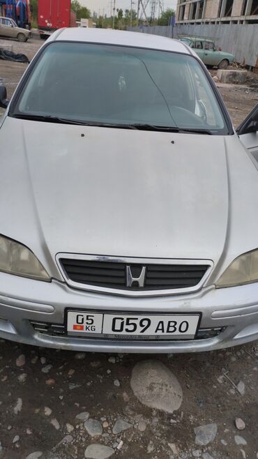 хонда акорт 1999: Honda Accord: 1999 г., 1.6 л, Механика, Бензин, Седан