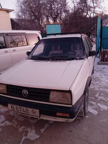 продажа авто срочно: Volkswagen Jetta: 1987 г., 1.8 л, Механика, Бензин, Седан