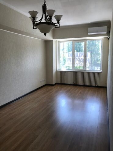 продаю квартиру 2х комнатную: 2 бөлмө, 56 кв. м, Жеке план, 2 кабат, Евроремонт