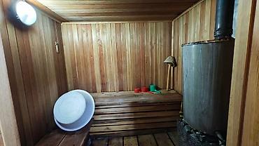 Продажа коттеджей и домов: Продаю дом, расположен в лебединовке улица северная дом 181, участок — 19