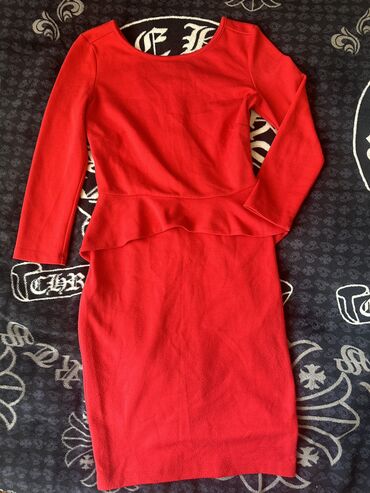 бордовое платье трикотаж: Повседневное платье, S (EU 36)