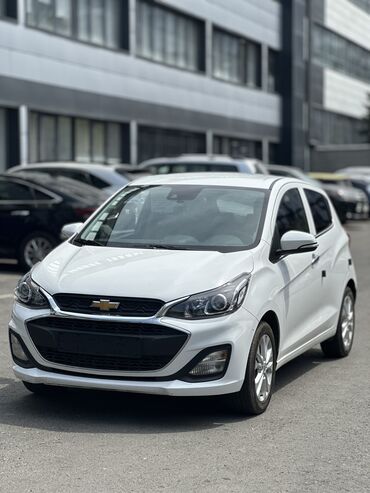 автомобили в рассрочку без первоначального взноса: Chevrolet Spark: 2022 г., 1 л, Автомат, Бензин, Хэтчбэк