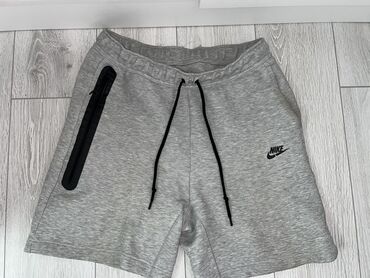 белые шорты с завышенной талией: Мужские шорты, L (EU 40), Nike, Новый, цвет - Серый, Самовывоз
