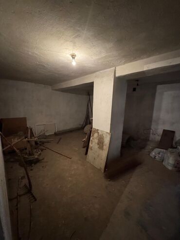 купить коммерческое помещение в бишкеке: Продаю Офис 148 м², Без ремонта, Без мебели, Многоэтажное здание, Цокольный этаж этаж