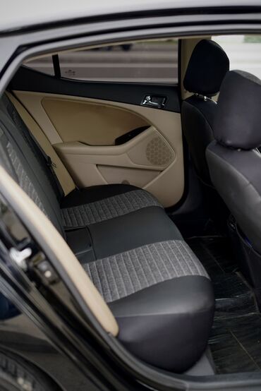 Kia: Kia Optima: 2.4 l | 2011 il Sedan — 17