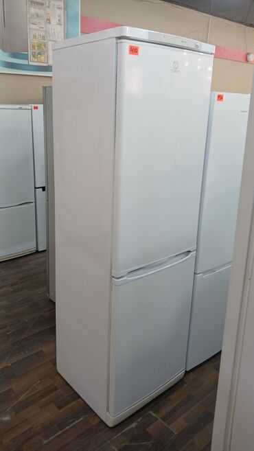 Soyuducular: 2 qapılı Indesit Soyuducu Satılır, rəng - Ağ