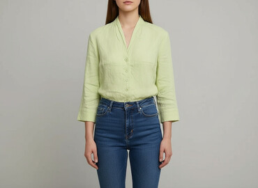 modne bluzki plus size: Жіноча блуза, розмір S