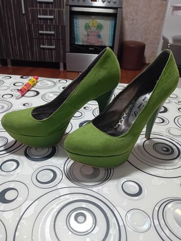 hm cipele zenske: Pumps, 38