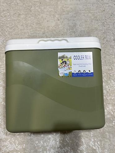 термо бокс: Портативный термобокс (Cooler Box), оливковый корпус с белой крышкой — 1