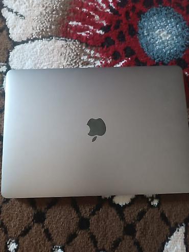 Apple MacBook Pro 13" (серый космос) Особенности: - Экран Retina. На — 2