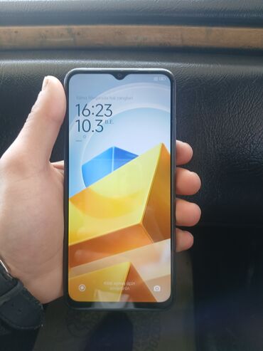 Poco: Poco M5, 4 GB, Barmaq izi, Face ID