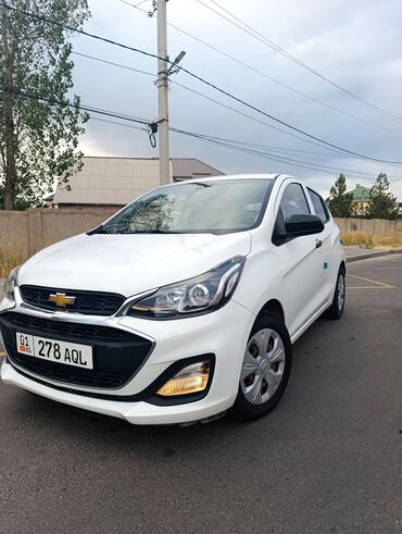 люк спринтер: Chevrolet Spark: 2019 г., 1 л, Вариатор, Бензин, Хэтчбэк